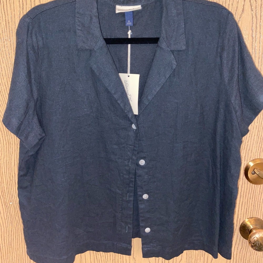 Cropped Short Sleeve Button Down Grey